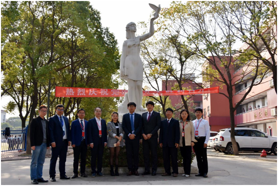 以真诚情谊，架成功桥梁——韩国国立全北大学友人访问民德学校